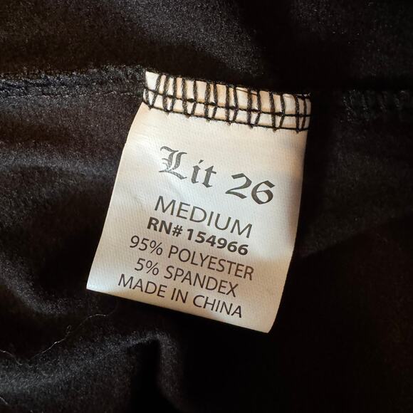 Lit26 Black Fleece Lined Cargo Jogger Pants Size Medium NWT - Picture 6 of 7